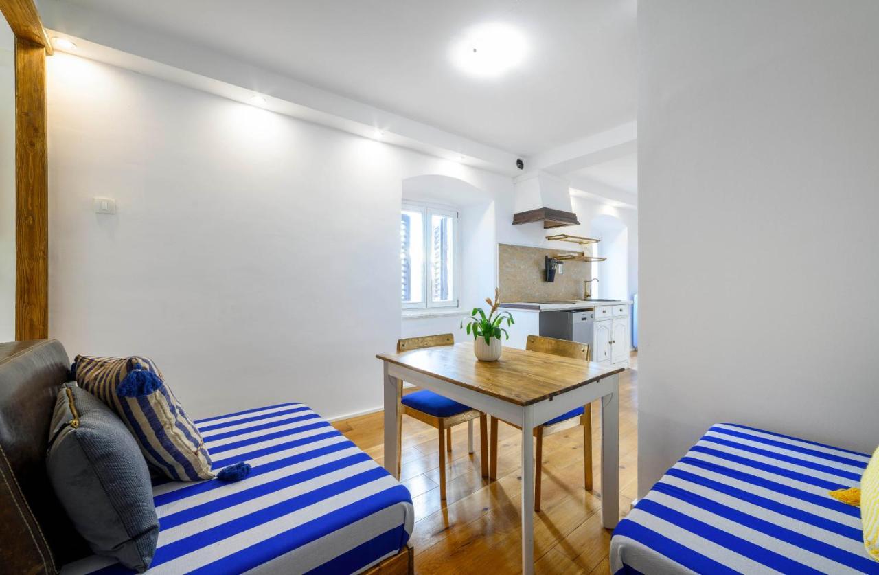 On The Rock Apartments Sibenik Exterior photo